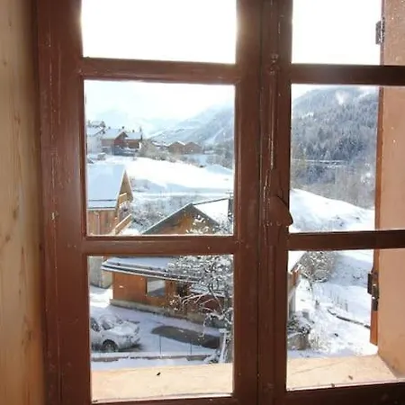 Gorgeous 1 Bedroom In Meribel Main Town Appartement